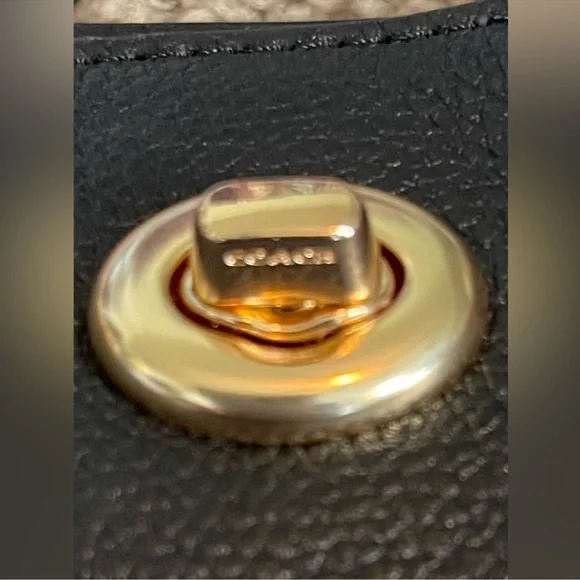 Coach Black Leather Turnlock Tote 2 with Gold hardware - Picture 3 of 7